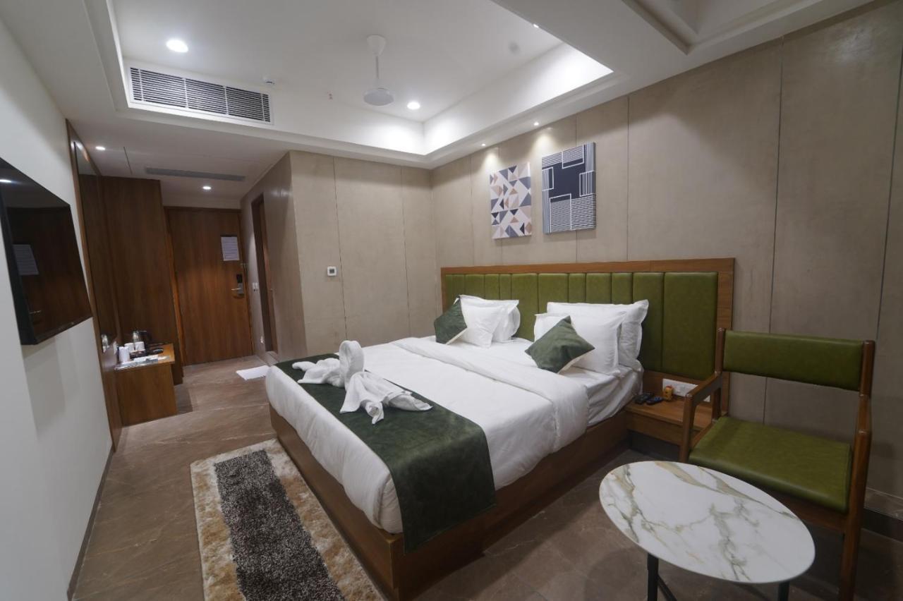 Hotel Stature Inn Kevadia Εξωτερικό φωτογραφία